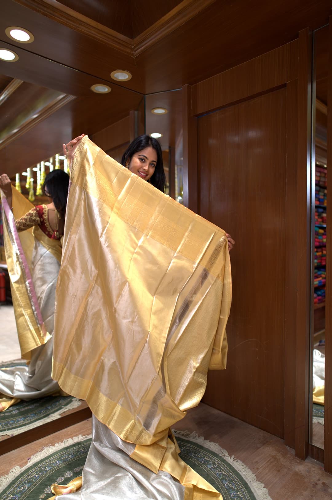 Silver Gold Tissue Kanjeevaram Silk Saree, Silver Plain Kanjeevaram silk saree — detail view 5