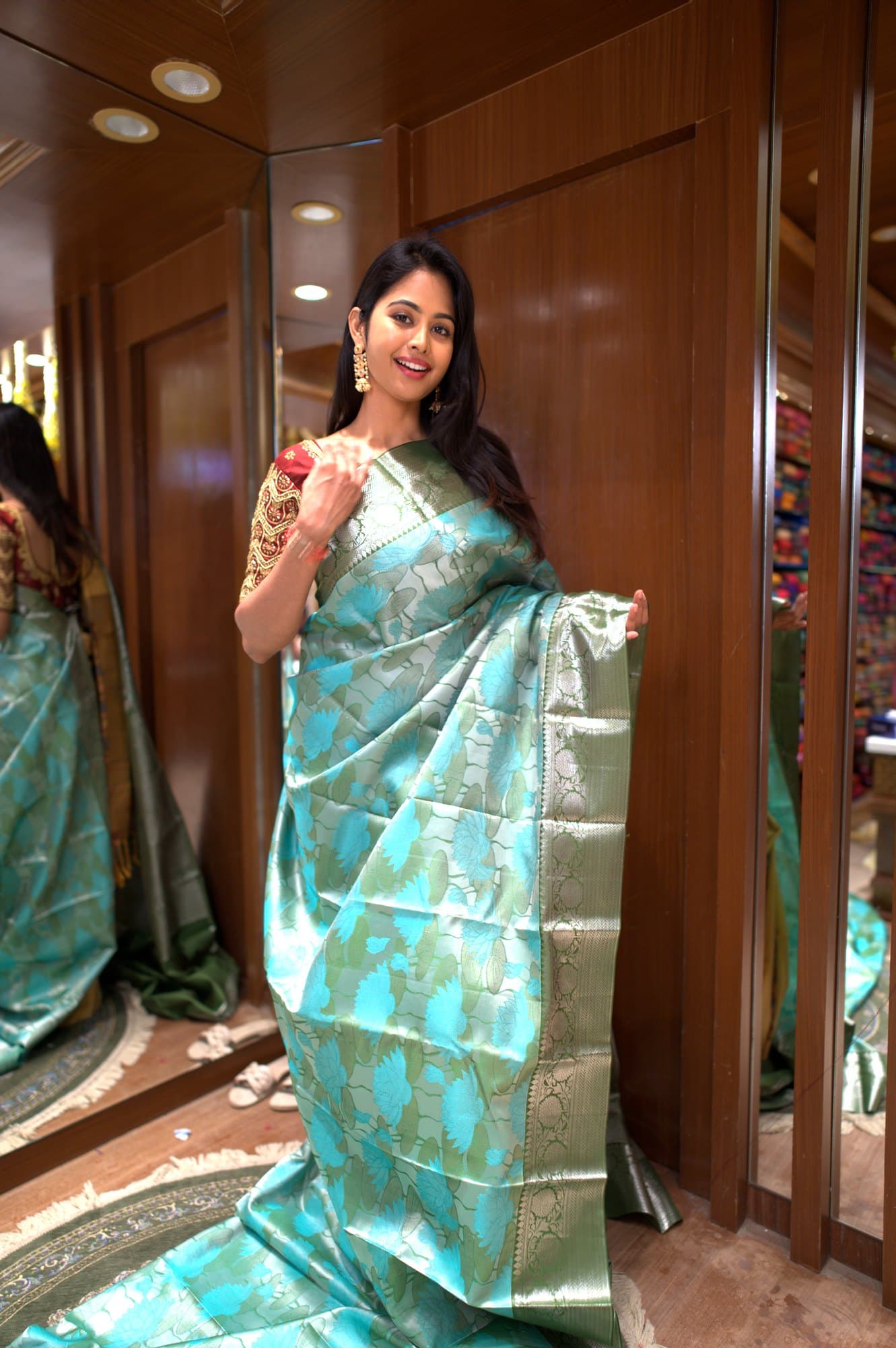 Sea Green Lotus Jacquard Kanjeevaram Silk Saree
