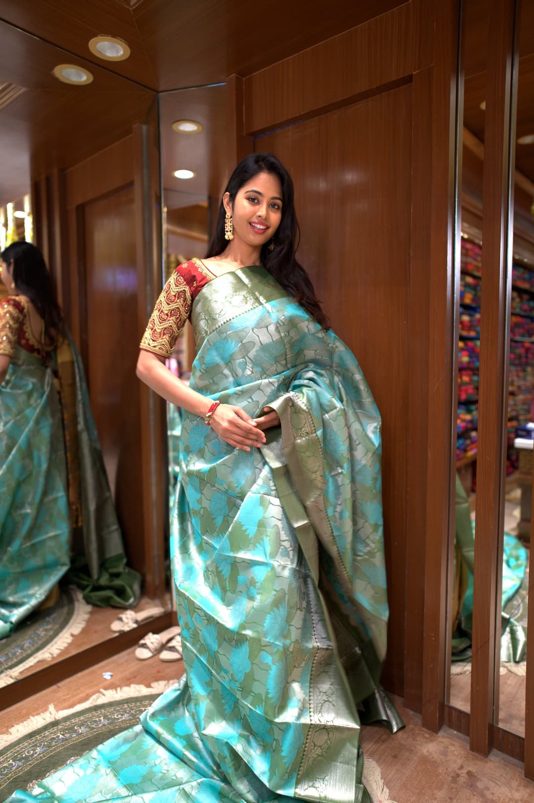 Sea Green Lotus Jacquard Kanjeevaram Silk Saree, Sea Green Jacquard Kanjeevaram silk saree — detail view 2