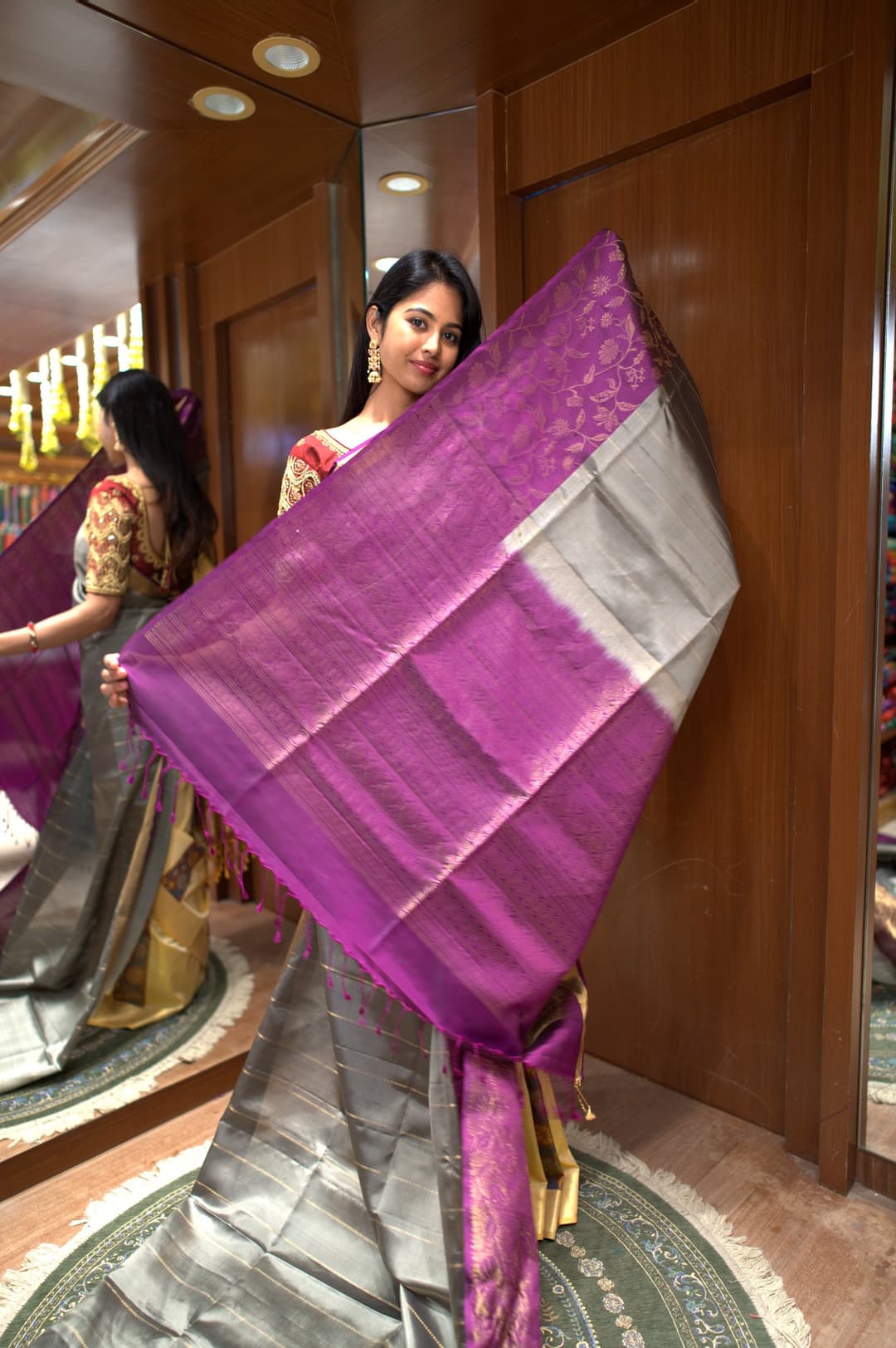 Grey Purple Floral Pallu Kanjeevaram Silk Saree, Grey Jacquard Kanjeevaram silk saree — detail view 4