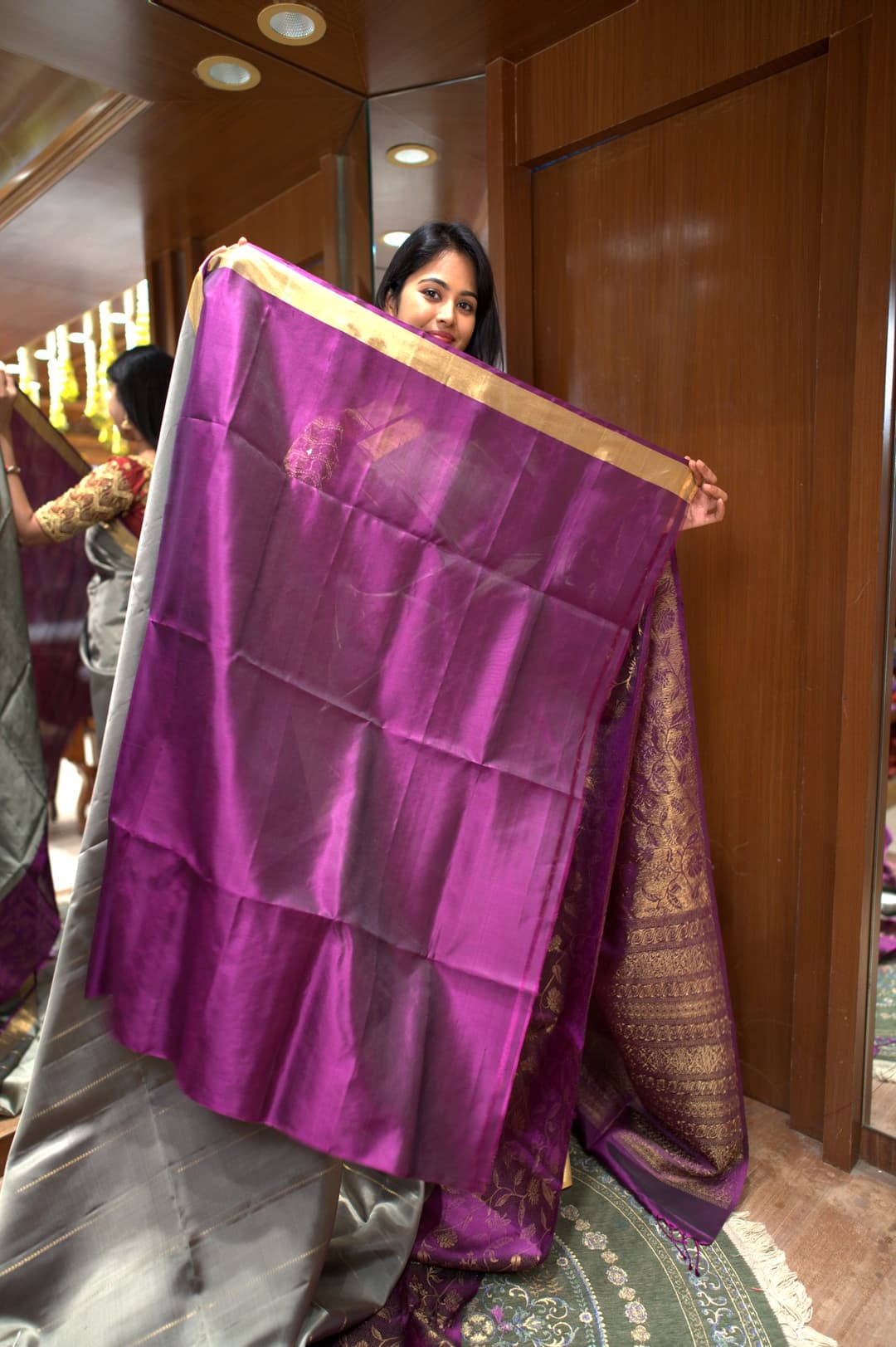 Grey Purple Floral Pallu Kanjeevaram Silk Saree, Grey Jacquard Kanjeevaram silk saree — detail view 5