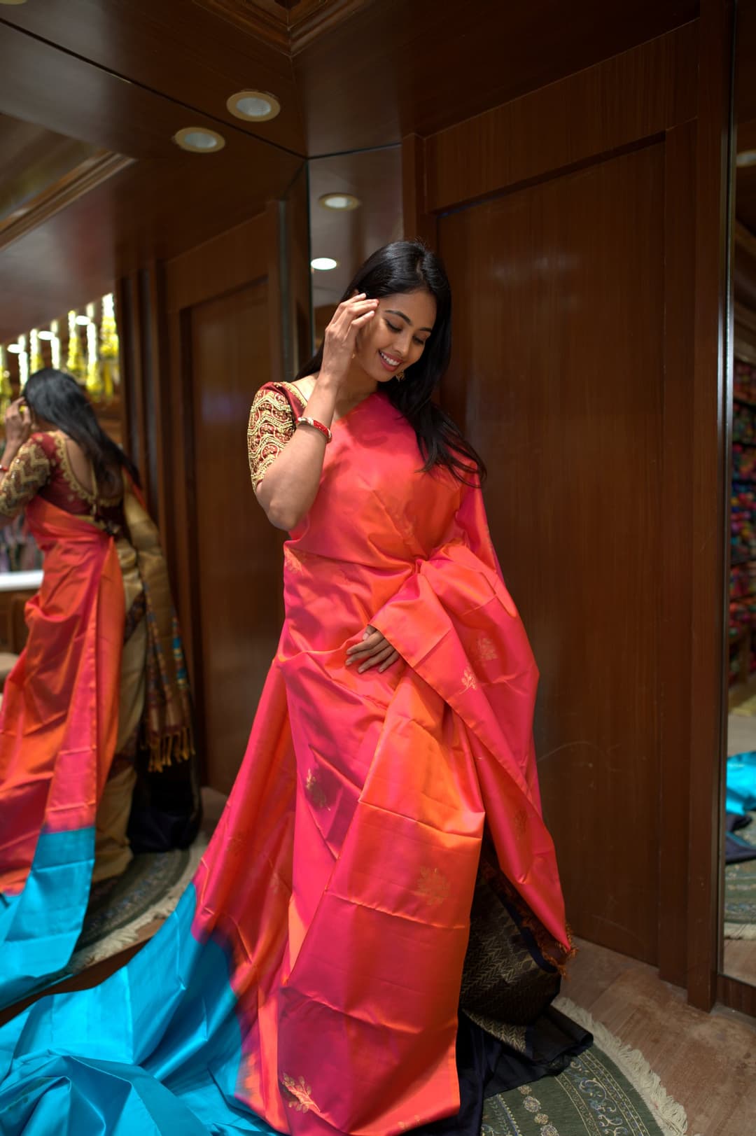 Coral Red Gold Butta Kanjeevaram Silk Saree, Coral Red Korvai Kanjeevaram silk saree — detail view 2