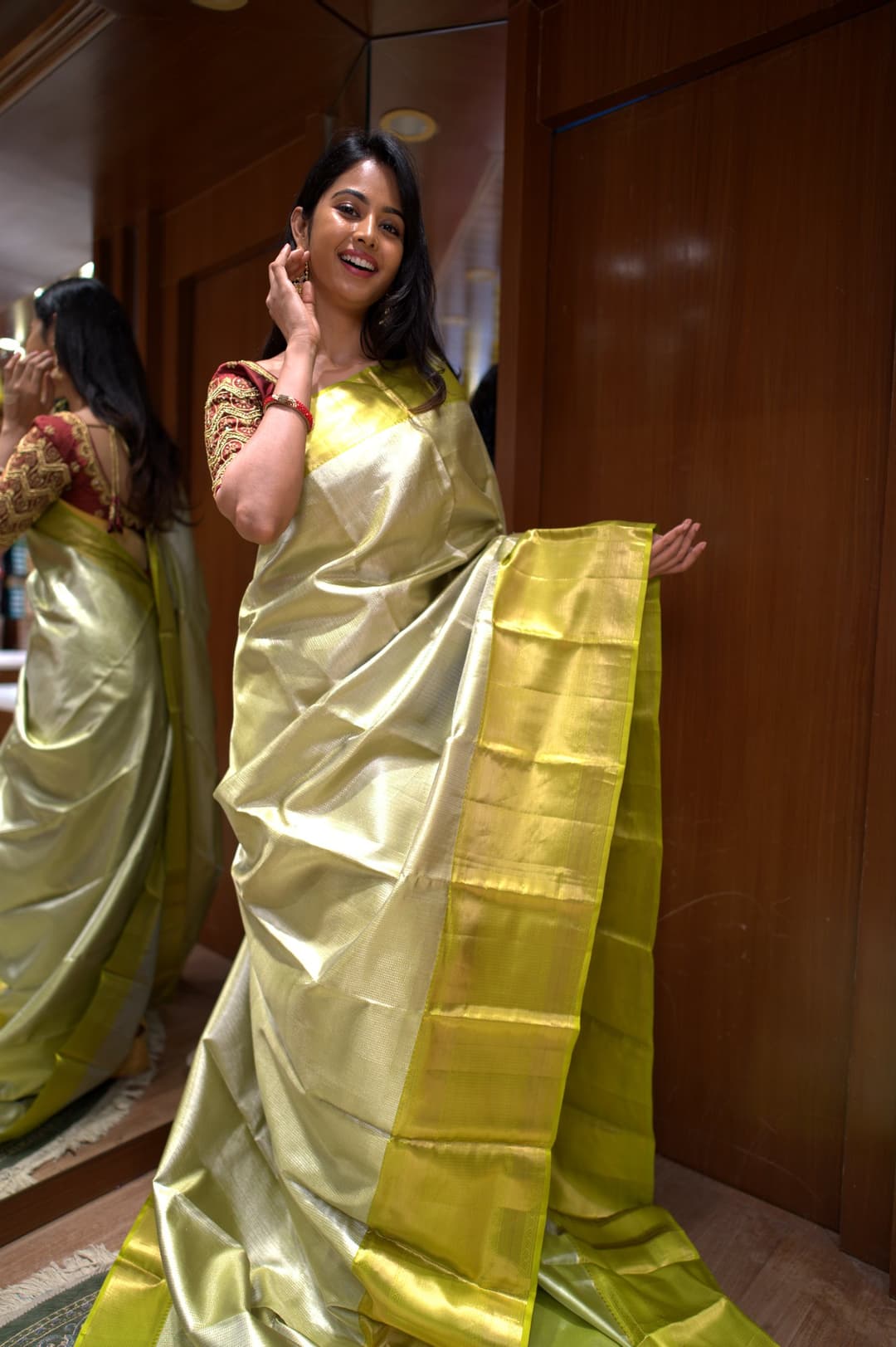 Golden Olive Tissue Kanjeevaram Silk Saree, Golden Olive Plain Kanjeevaram silk saree — detail view 2
