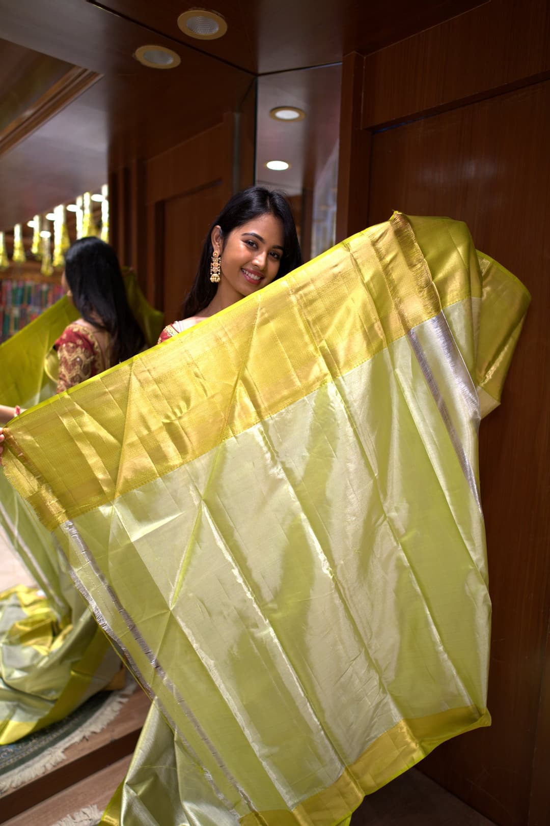 Golden Olive Tissue Kanjeevaram Silk Saree, Golden Olive Plain Kanjeevaram silk saree — detail view 5