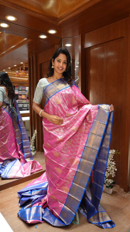 Mystique Teal: Dual-Tone Blue Silk Saree with Copper Zari