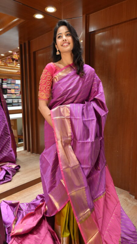 Dual-Tone Orchid Purple Silk Saree with Rani Pink Pallu and Gold Zari